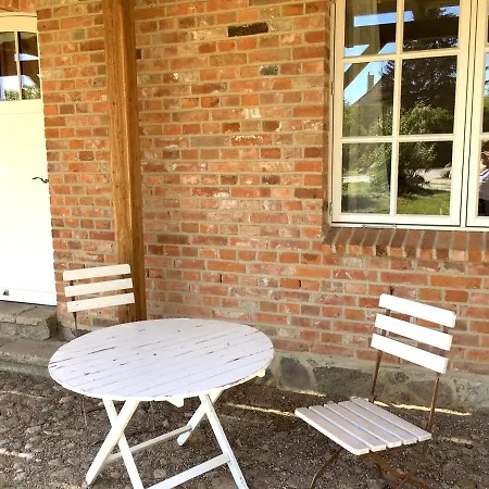 Gutshaus Bed & Breakfast 3*