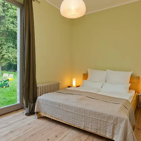 Bed & Breakfast Gutshaus - Zwischen Malchow, Waren-mueritz Nahe Mecklenburgische Seenplatte Lexow