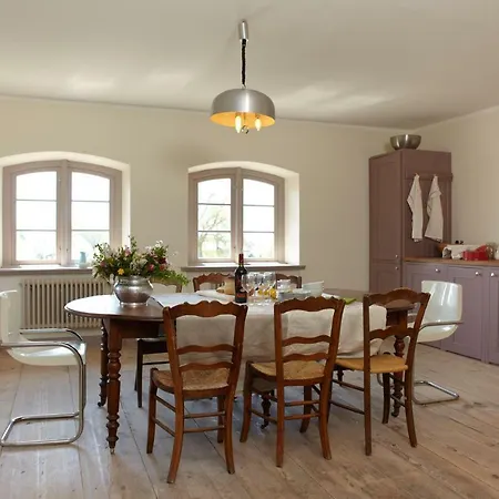 Gutshaus 3*