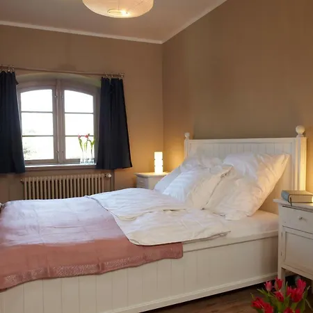 Gutshaus Bed & Breakfast 3*